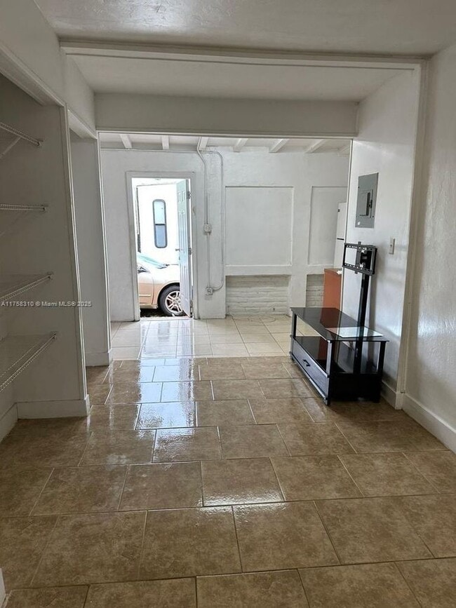 Foto del edificio - 7305 NW 17th Ct