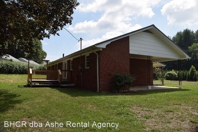 Foto del edificio - 2 br, 2 bath House - 146 Smith Dixon Rd