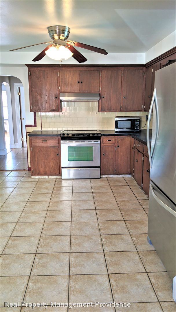 Building Photo - 4 br, 2 bath House - 36 Anchor Street