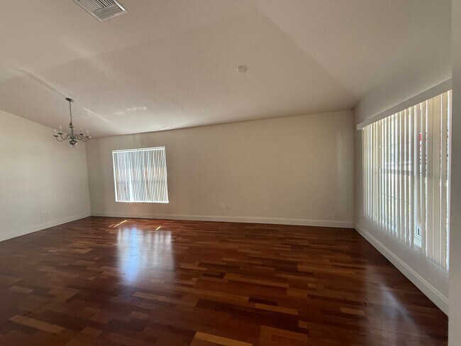 Foto del edificio - 4095 SW 51st Ct