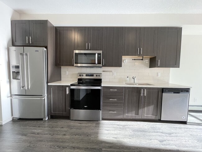 Building Photo - 151 Legacy Main St SE