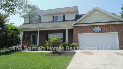 Building Photo - 264 Fyke Dr