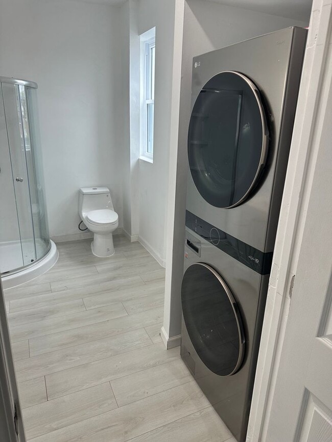 Building Photo - 1133 Merchant St