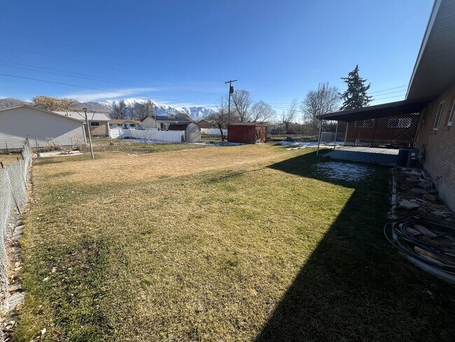 Foto del edificio - 1165 S Main St