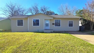 Building Photo - 12121 Hoblitzelle Dr