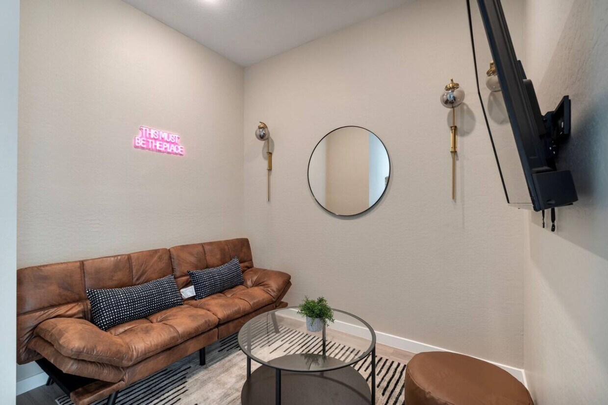 Foto principal - 16601 N Parkview Pl