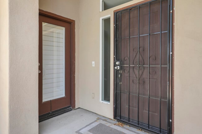 Building Photo - 50342 San Capistrano Dr
