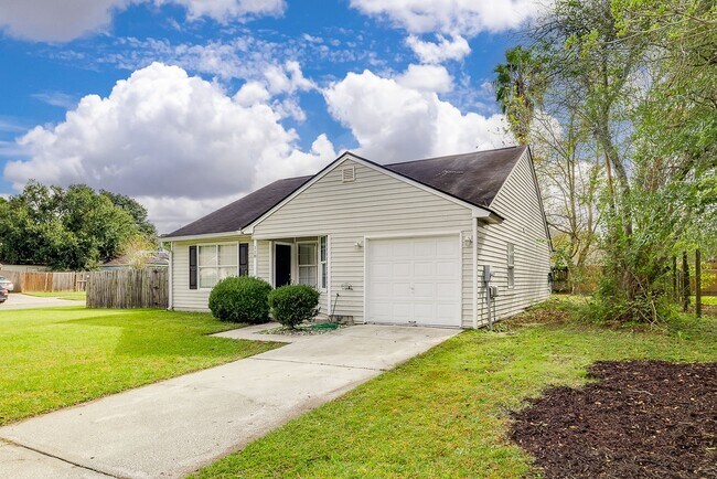 Foto del edificio - 118 Laurelwood Dr