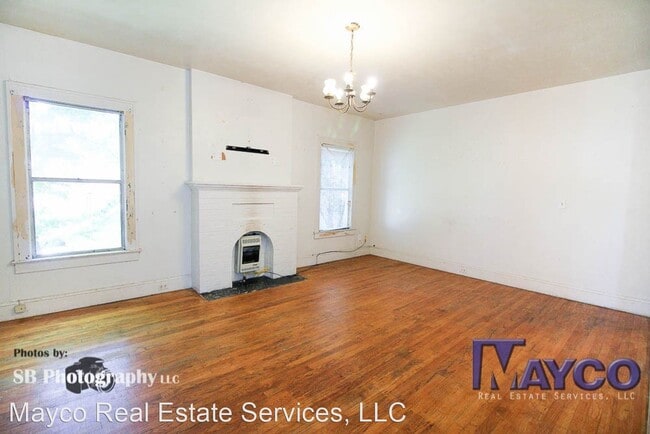 Building Photo - 647-651 Kirby Pl