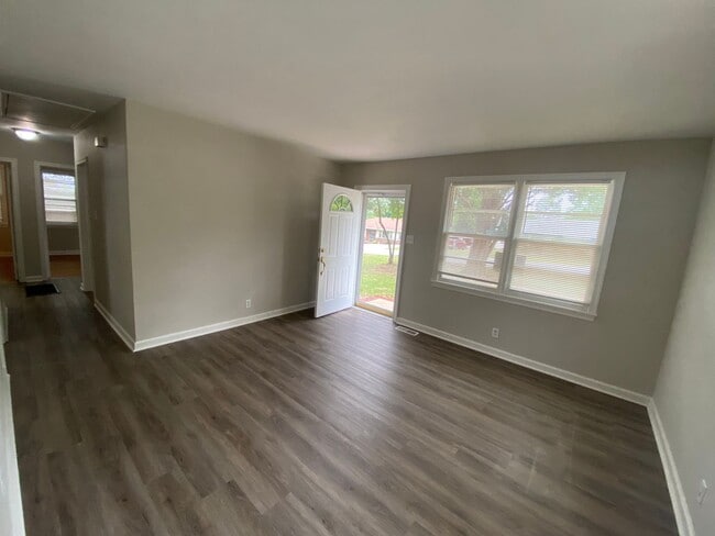 Building Photo - ***AVAILABLE NOW - TOTAL ELECTRIC - 3 Bedroom / 1 Bathroom Home for Rent in Columbus, GA***