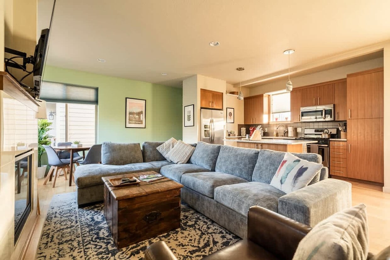 Foto principal - 5264 NE Garfield Ave.