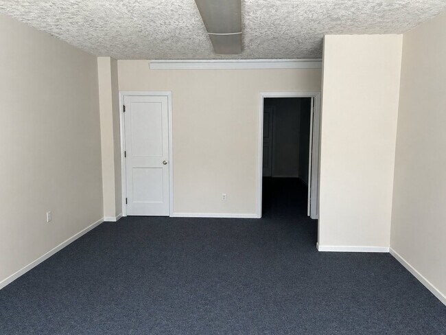 Foto del edificio - 106 N Denver Ave
