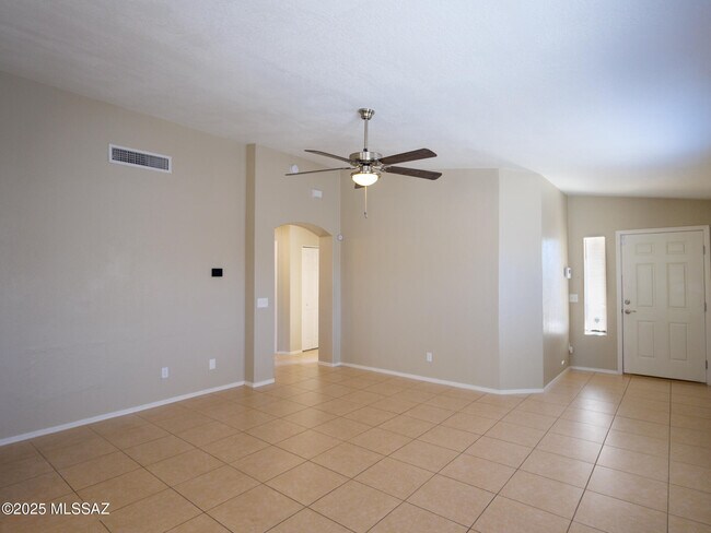 Foto del edificio - 1672 W Wood Crest Ct