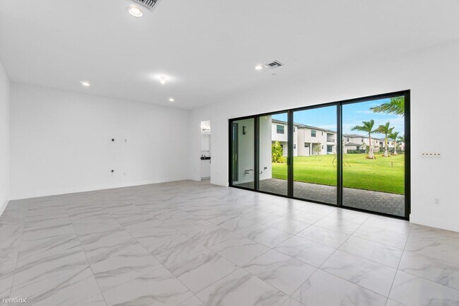 Building Photo - 5 br, 7 bath House - 8611 Swinley Forest Way