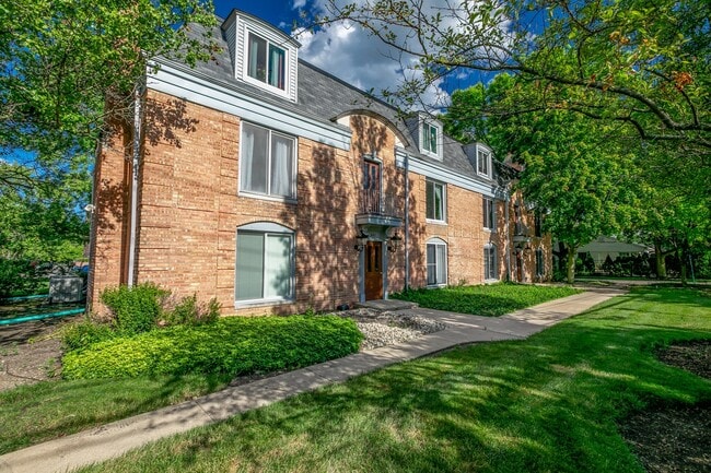 Building Photo - 1445 Shermer Rd