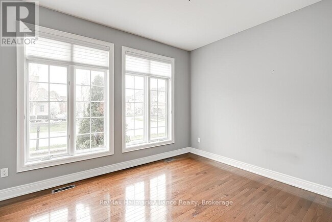 Photo du bâtiment - 1527 Arrowhead Rd