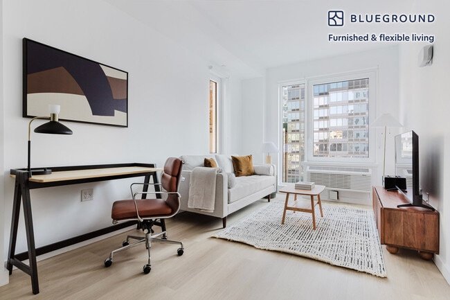 Building Photo - 150 Lawrence St