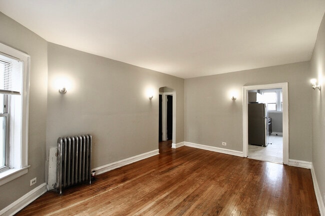 Building Photo - 7947 S Langley Ave