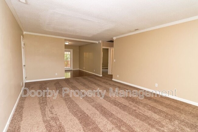 Building Photo - 4235 Greenbriar Rd