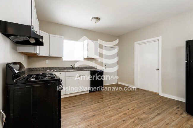 Building Photo - 1048 Harlan St