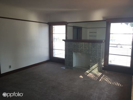 Building Photo - 3000 Chester Ln