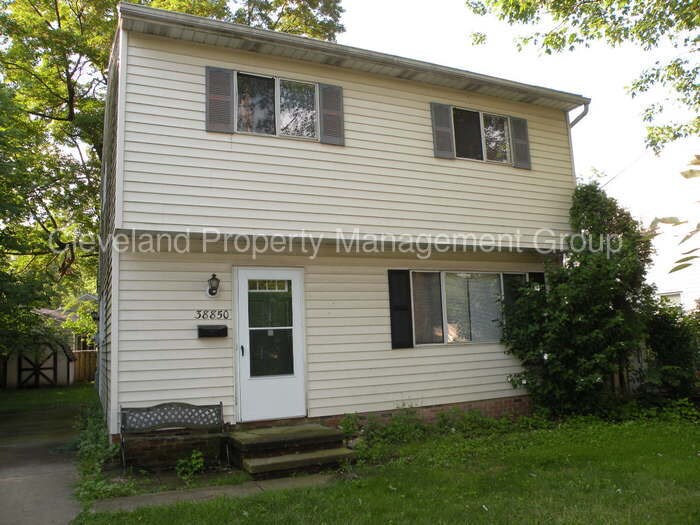 Primary Photo - 38850 Lake Shore Blvd