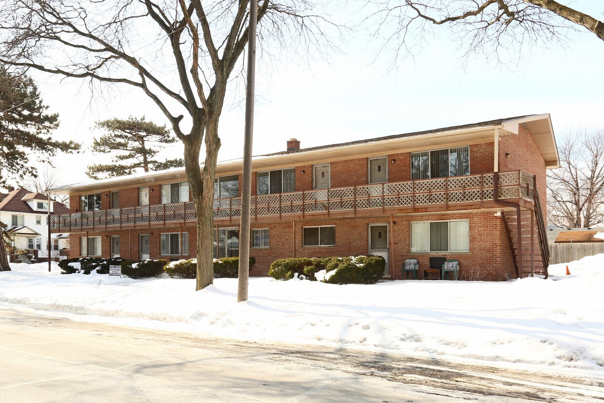 Primary Photo - 2444 2nd St