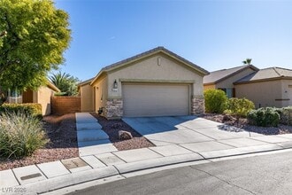 Building Photo - 4013 Gliding Gulls Ave