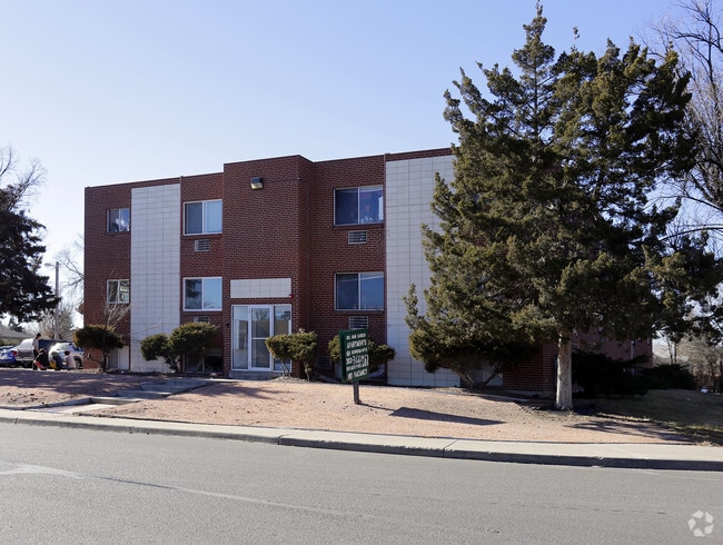 Building Photo - Hoffman Heights Hidden Gem