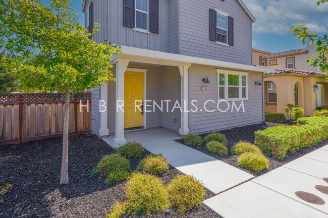 Building Photo - Modern 4-Bedroom Retreat in Mountain House...