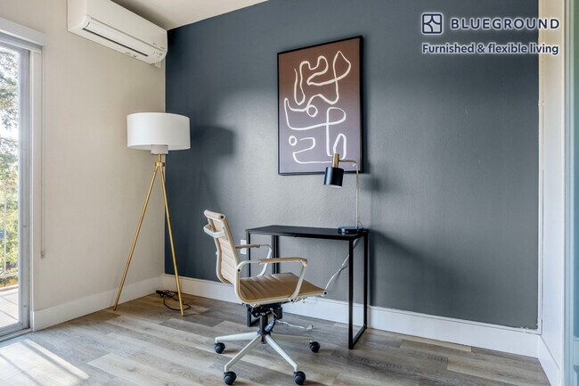 Foto del edificio - 535 Everett Ave