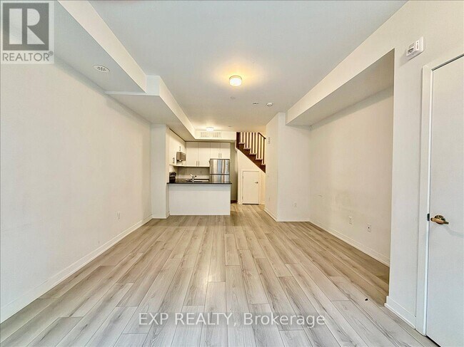 Photo du bâtiment - 3405 Ridgeway Dr