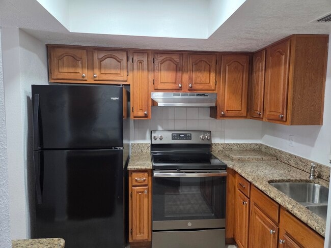 Foto del edificio - 4155 Prince Hall Blvd