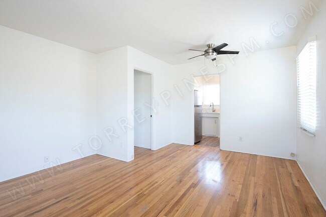 Foto del edificio - OPEN HOUSE: 1/24 3-4PM ~ 1 MONTH FREE!  2BR in Great Pacific Beach Location!