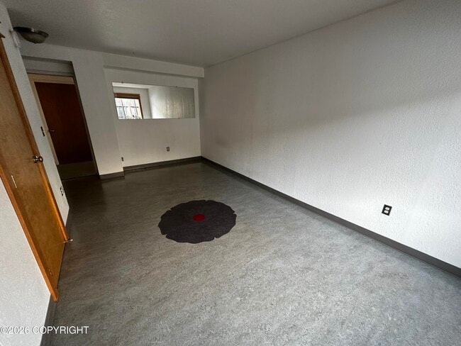 Building Photo - 320 Bawden St