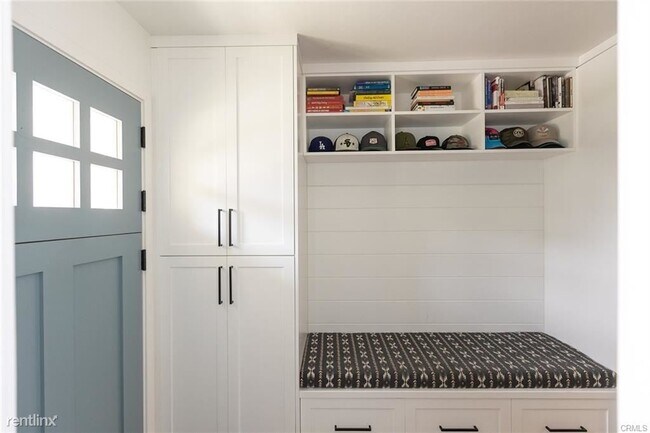 Foto del edificio - 3 br, 2 bath Townhome - 9686 Monte Carlo Cir