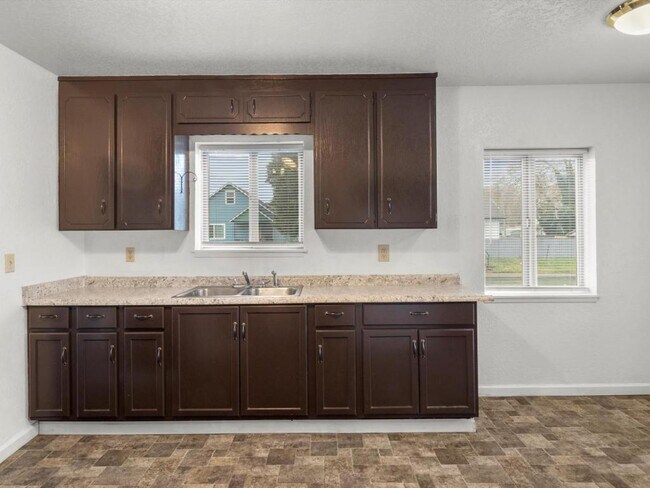 Foto del edificio - 5428 S Cedar St