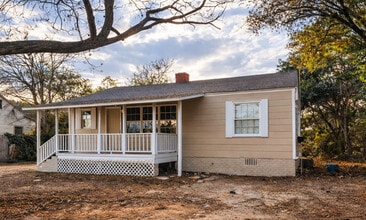 Building Photo - 807 McArthur Blvd