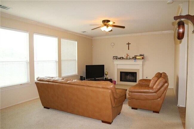 Building Photo - 14421 Ballycastle Trail
