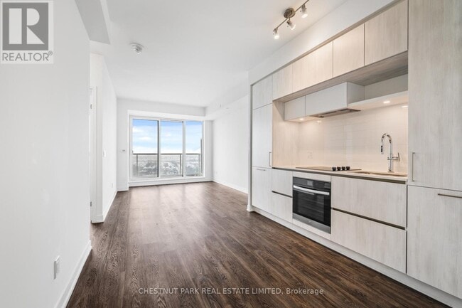 Building Photo - 2 David Eyer Rd