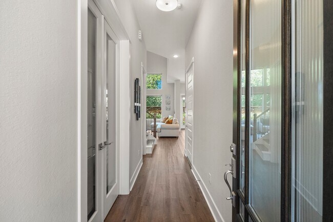 Foto del edificio - 1715 Leilani Dr