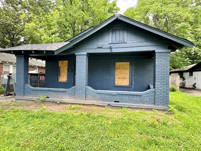 Building Photo - 771 N Holmes St