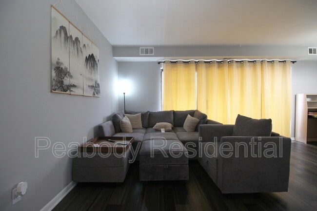 Foto del edificio - 7528 Savannah St