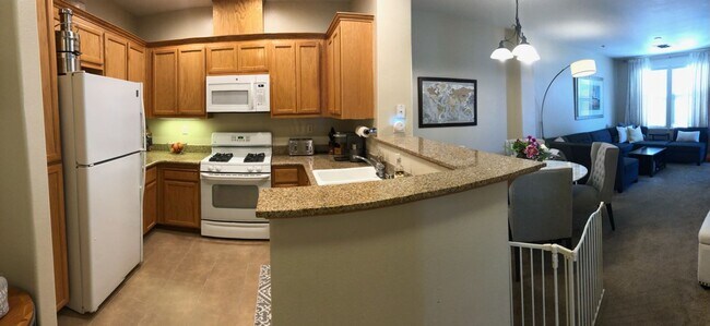 Foto del edificio - DUBLIN RANCH THE TERRACES 4th Floor 3br. 2ba., Gated Underground Parking!
