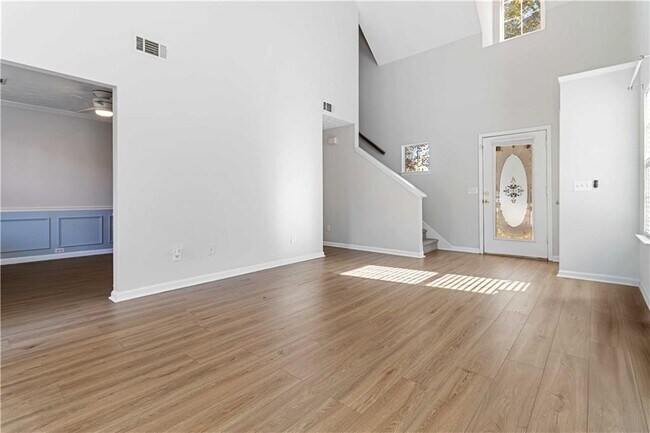 Foto del edificio - 973 Ashwood Green Ct