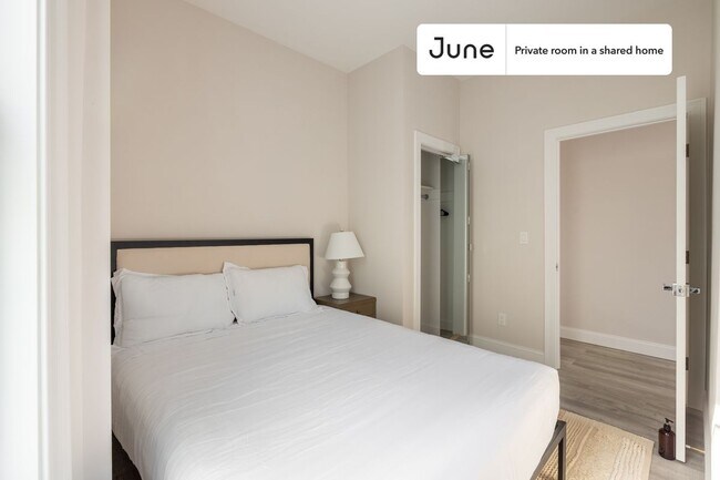 Foto del edificio - Room in Shared 5 bed/2 bath home in JFK/UMass