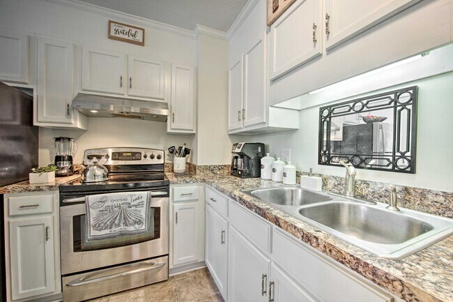 Foto del edificio - 2502 St Christopher Cir SW