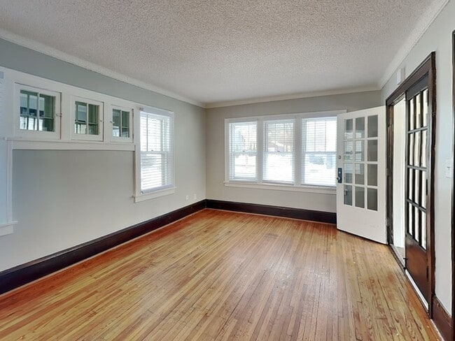 Foto del edificio - 891 Hazelwood St