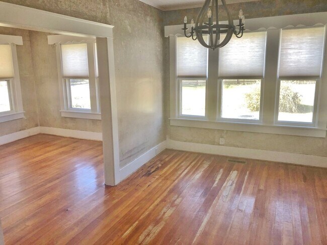 Foto del edificio - 301 13th St NE
