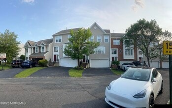 Building Photo - 172 Nathan Dr